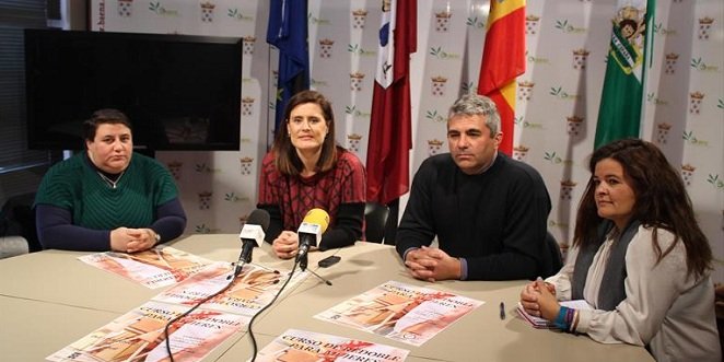 El Ayuntamiento organiza un taller de redoble de tambor para mujeres