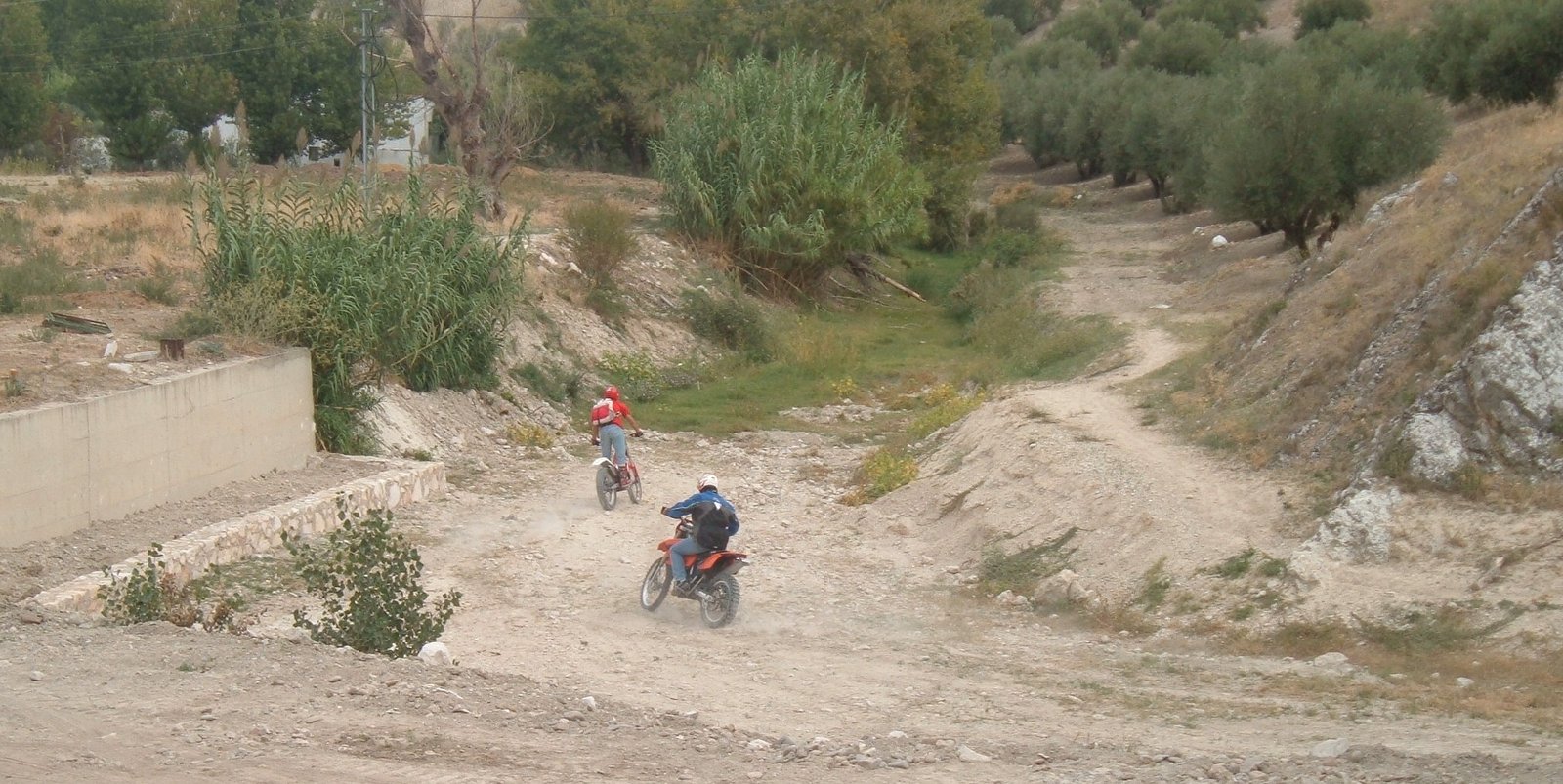 GRODEN-Ecologistas en Acción alerta de las prácticas de motocross en el paraje de la Ermita de los Ángeles