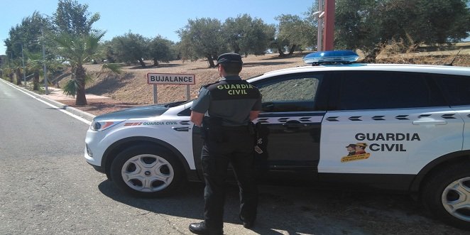 La Guardia Civil detiene en Bujalance a un vecino de Baena como supuesto autor de cuatro robos en cortijos de Córdoba