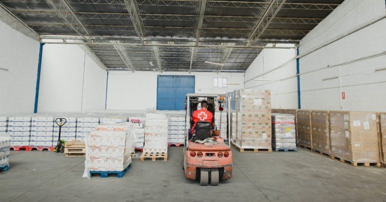 Cruz Roja reparte en la provincia de Córdoba 428.000 kilos de alimentos entre cerca de 17.000 personas