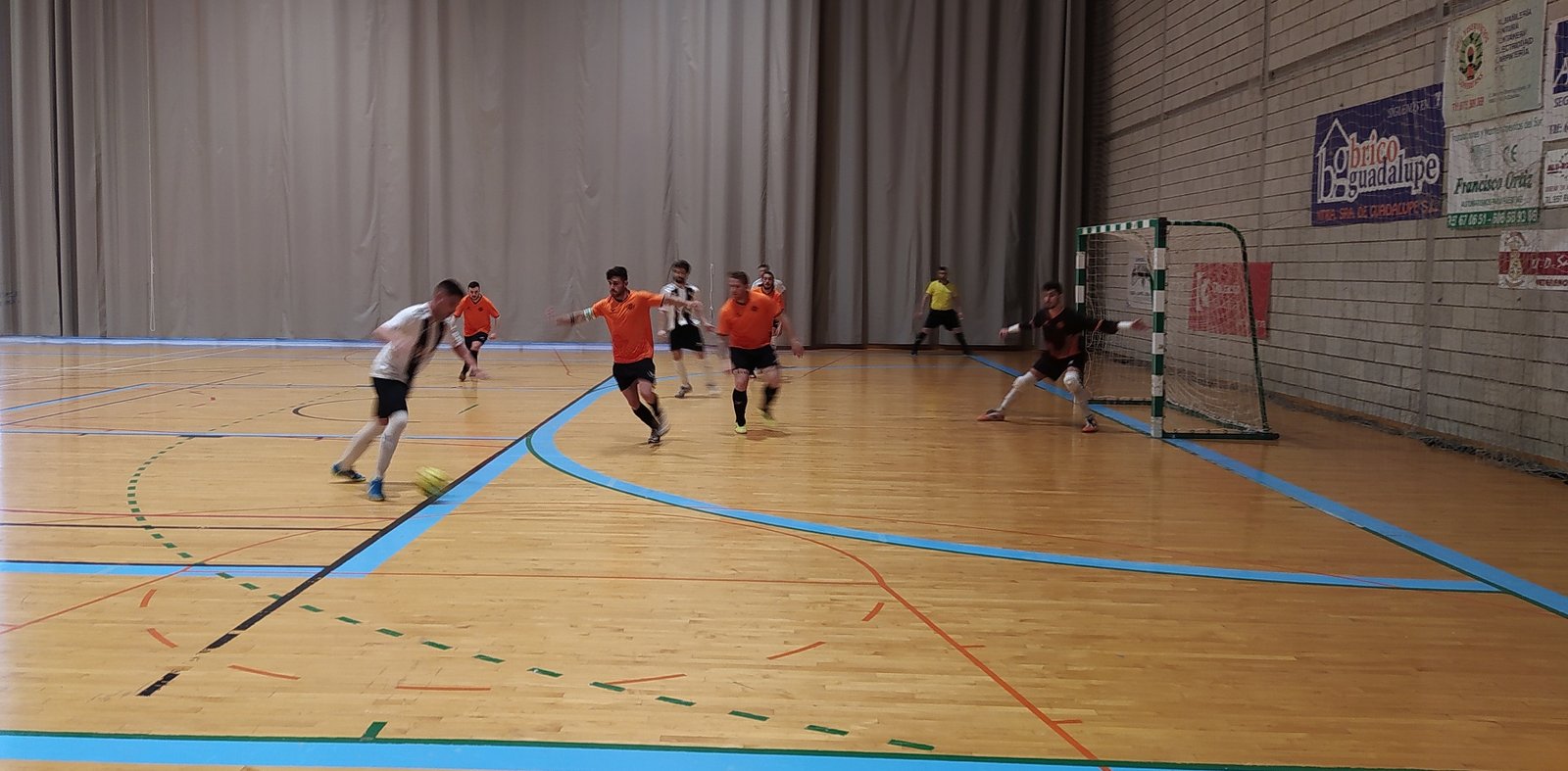 El Atlético Baenense se impone por 6-4 a Sinapsis de Luque y suma ya 12 victorias consecutivas en Liga