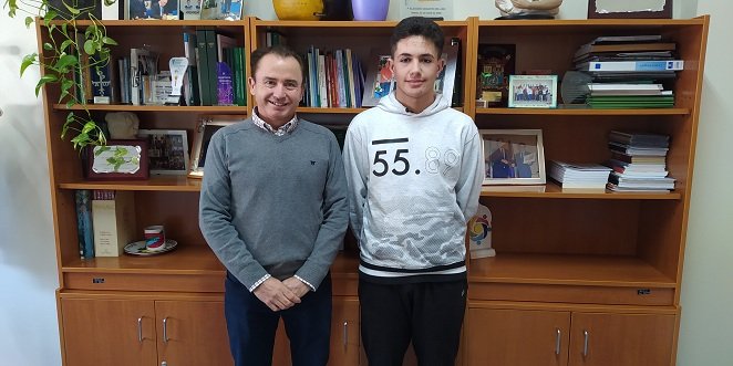 Un alumno del IES Luis Carrillo de Sotomayor obtiene una beca de la Fundación Amancio Ortega para estudiar en Canadá