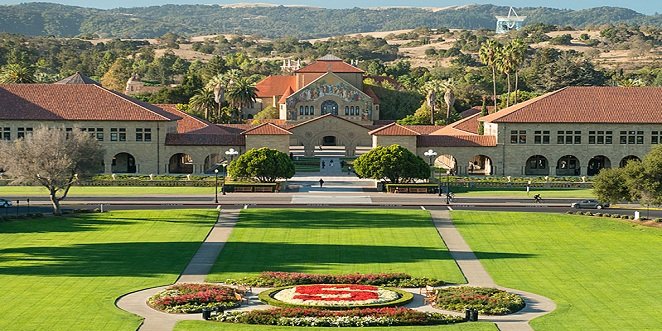 El Consistorio ofrece a la Universidad de Stanford 14 equipos informáticos para investigar contra el covid-19