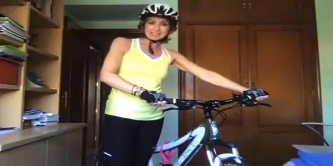 Baena se sube a la bicicleta… desde casa