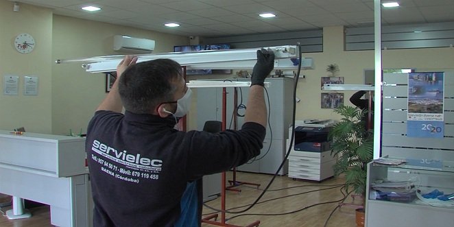 La empresa baenense Servielec apuesta por combatir el coronavirus mediante lámparas de radiación ultravioleta (UV-C).