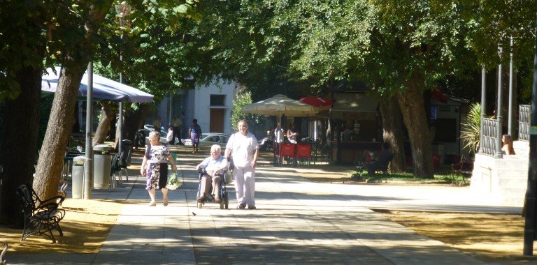 CCOO exige a la empresa de ayuda a domicilio de Baena que cumpla el convenio colectivo