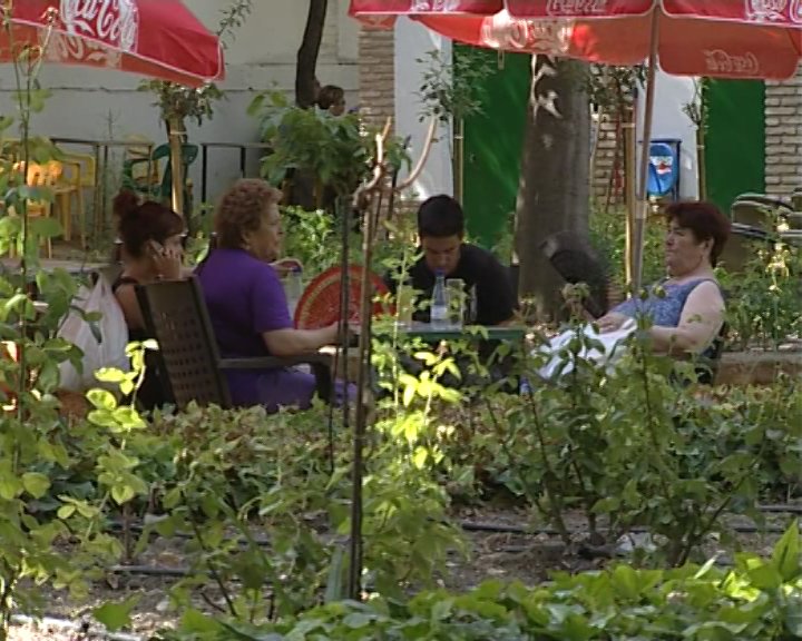 Emergencias 1-1-2 insiste en mantener una correcta hidratación durante la ola de calor