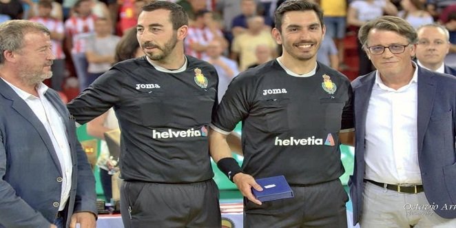 El árbitro baenense Roberto Mendoza consigue el ascenso a la Liga Asobal