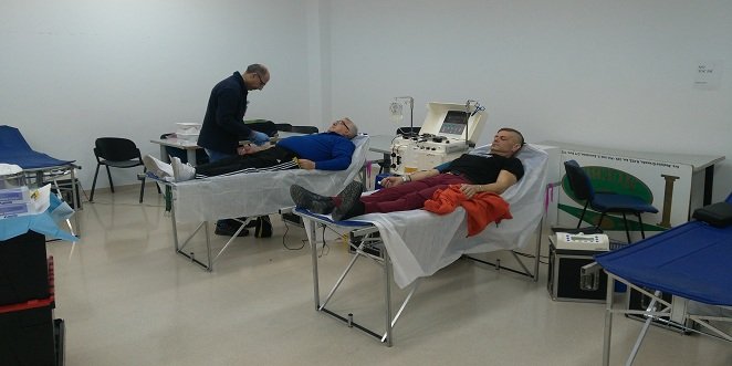Más de 200 baenenses acuden a donar sangre en la primera colecta de 2021 