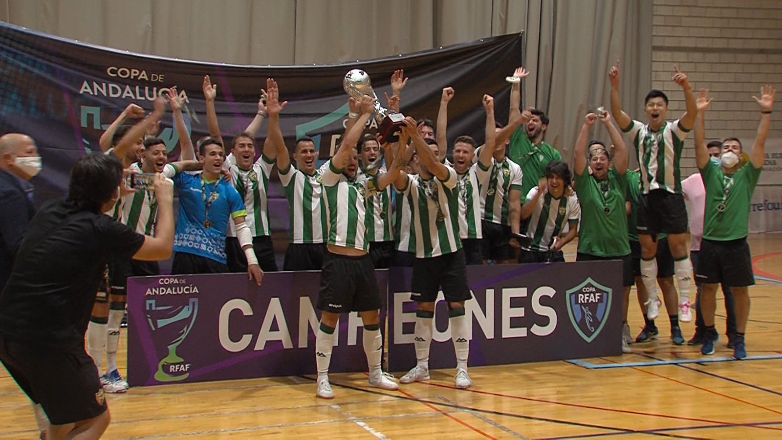 El Córdoba Futsal conquistó “en su casa de Baena” su primera Copa de Andalucía