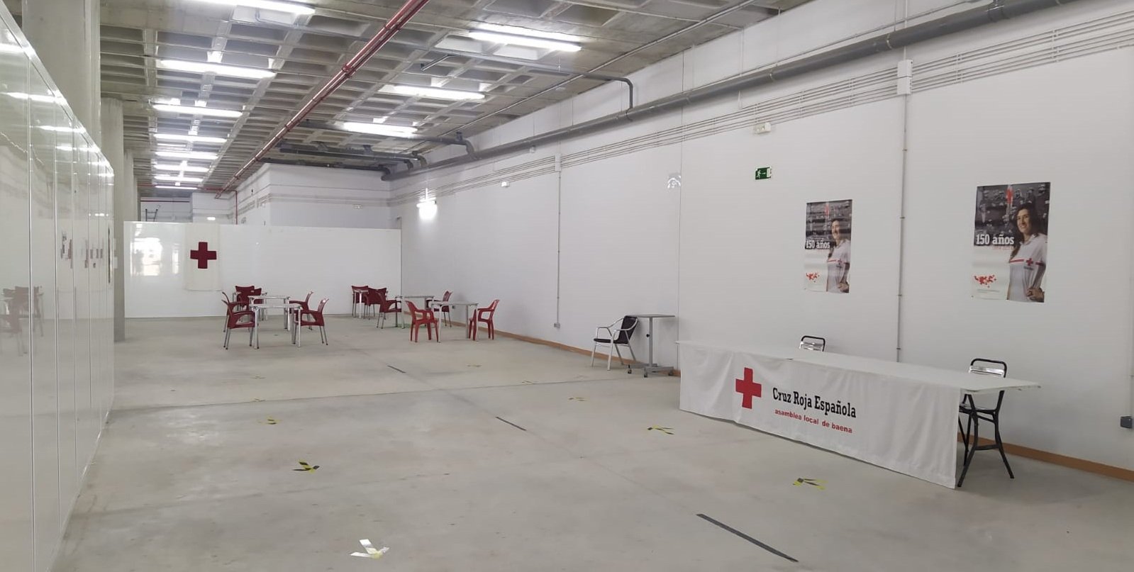 Cruz Roja traslada su centro de recepción de temporeros al Centro de Congresos