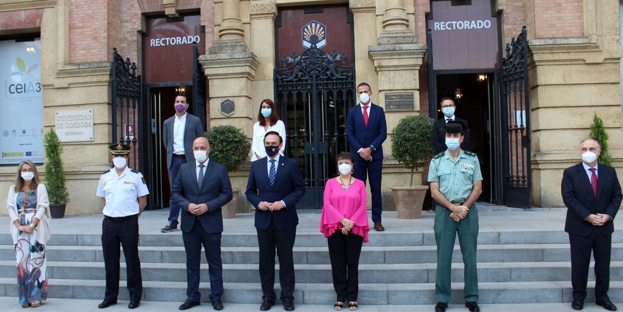 La Guardia Civil de Córdoba celebra la jornada ‘Colaborar para mejorar la Seguridad de Nuestros Mayores’