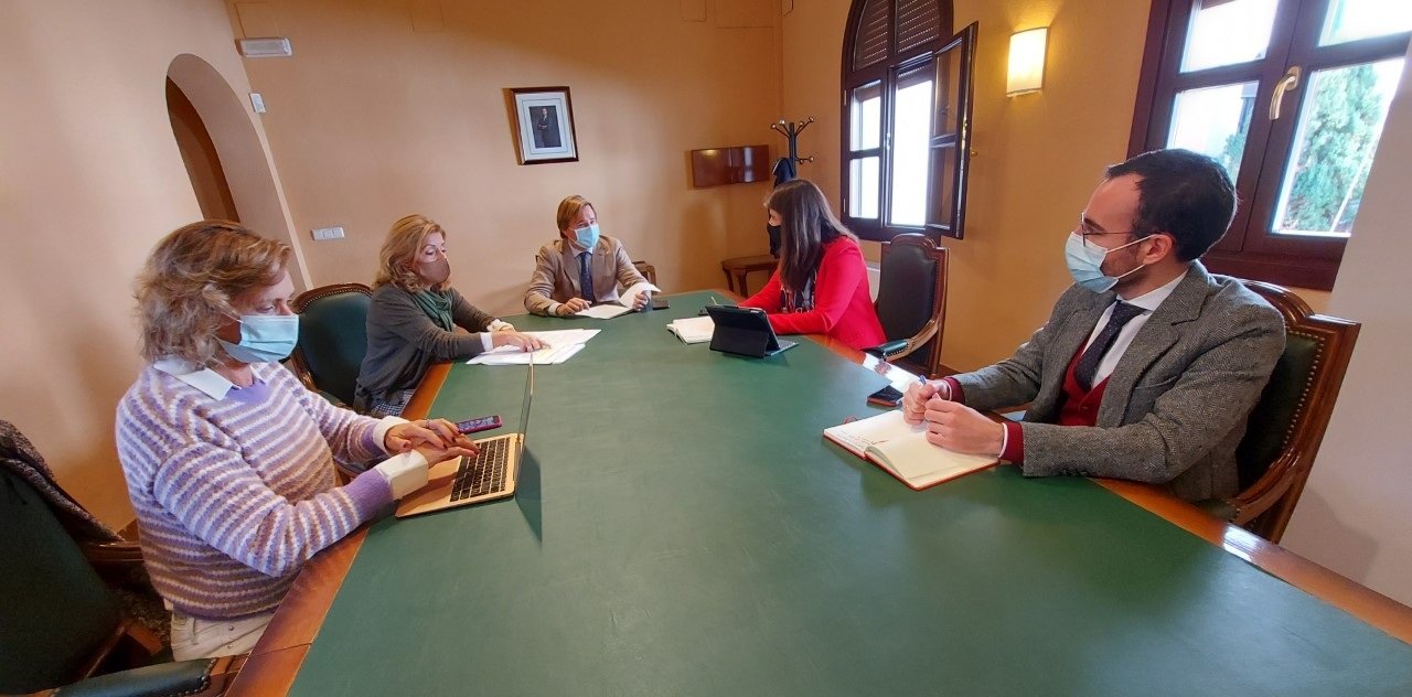 La Junta pide a los agricultores cordobeses utilizar el sistema ‘Trade’ para dar de alta a temporeros y planificar los test