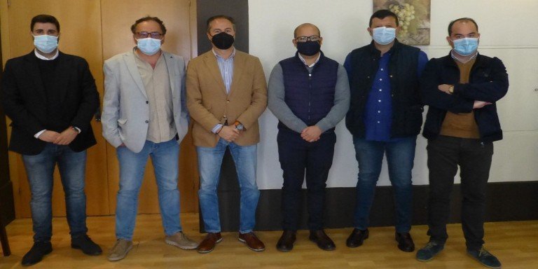 Martín: “la moción de censura se la está haciendo Baena al PSOE, IU y al tránsfuga”