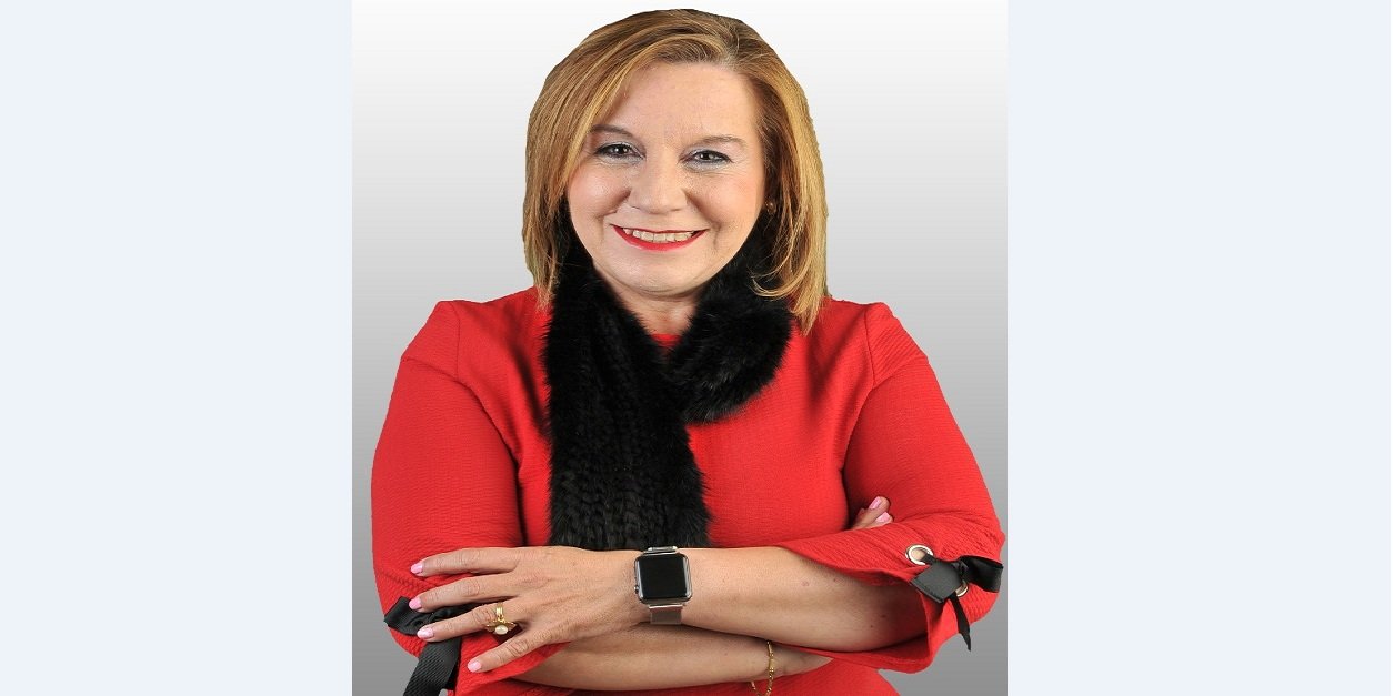 La socialista Rosa Unquiles toma posesión de su cargo como concejala tras la renuncia de Dolores Ruiz