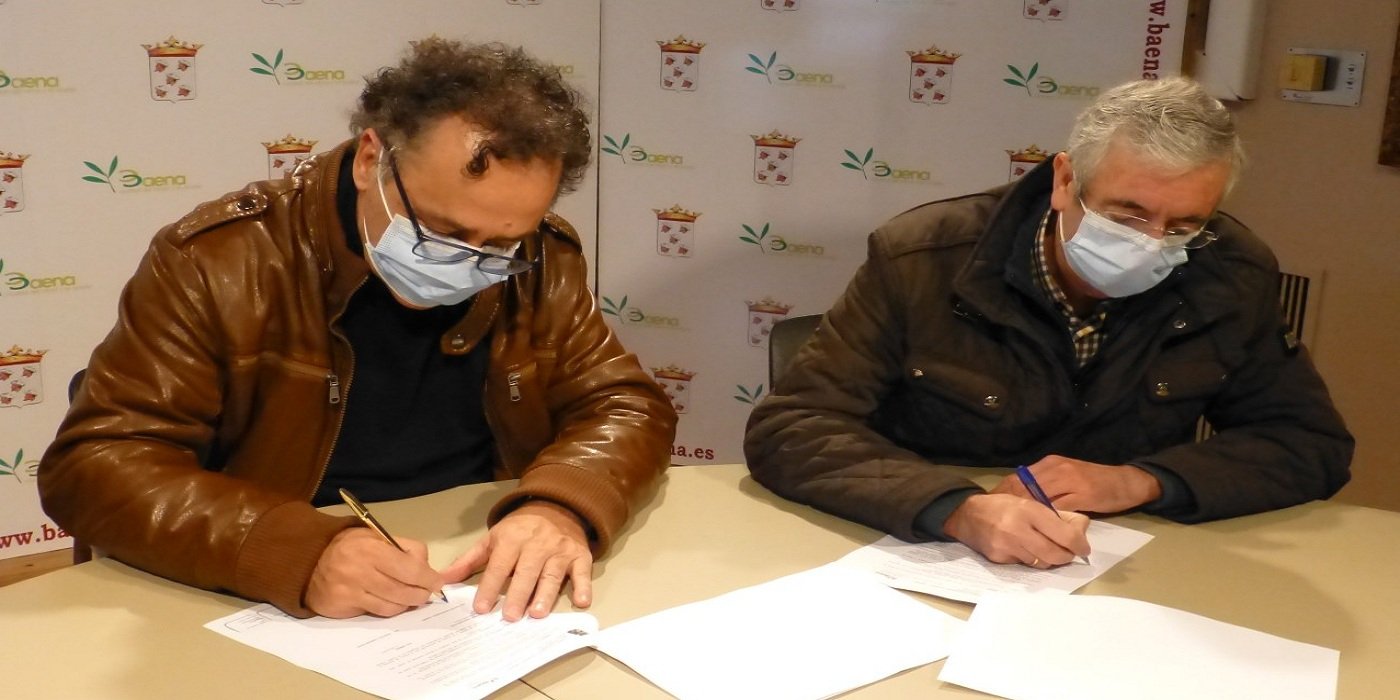 Ayuntamiento y Uneba firman un convenio para facilitar a los empresarios el cobro de los bonos comercio