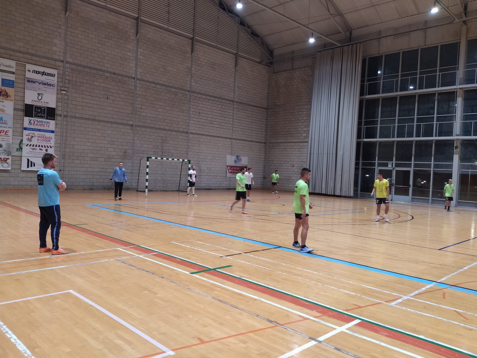 Suspendido el partido del Atlético Baenense en Maracena por positivo en covid del entrenador José Antonio Chacón