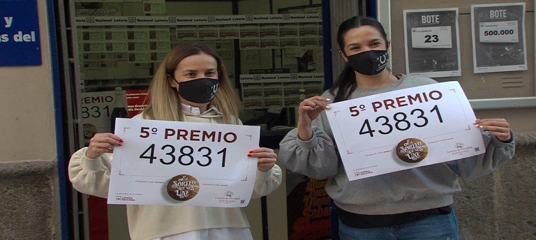 ‘La herradura de la Fortuna’ vende un décimo del 43831, quinto premio de la Lotería de Navidad