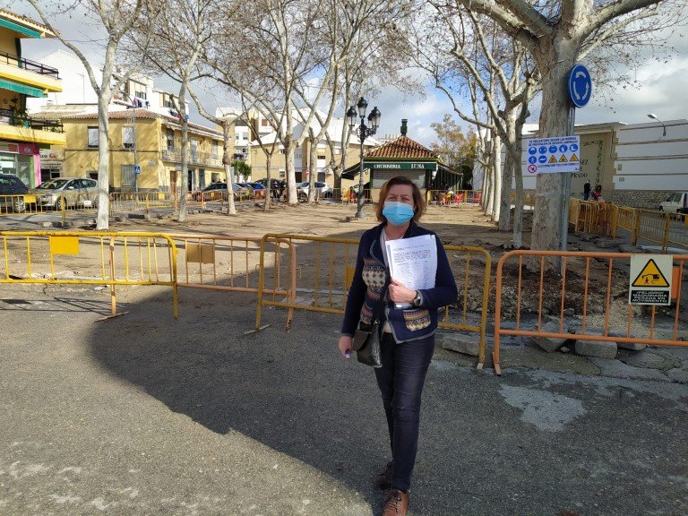 El PSOE exige al Ayuntamiento la paralización de las obras de la Plaza de Andalucía