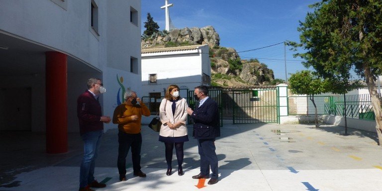 La Junta invierte 38.000 euros en la construcción de un ascensor en el colegio Santa María de Albendín