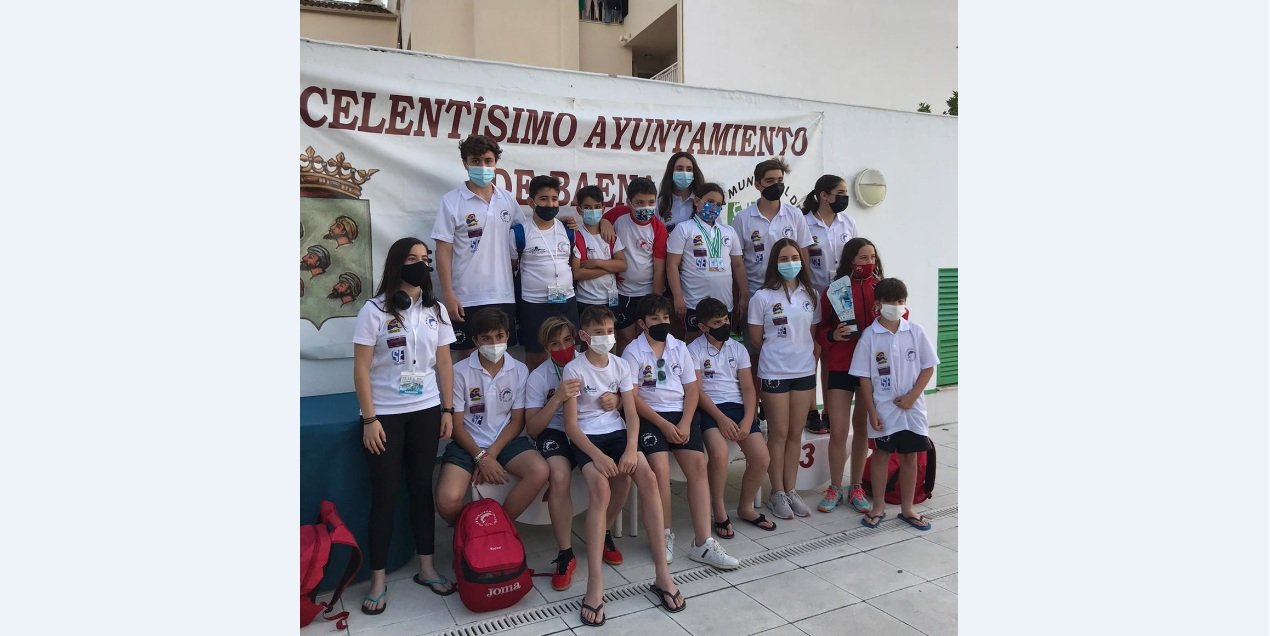 El Club Natación Baena se cuelga 11 medallas en el XLVI Trofeo ‘Melchor Castro’