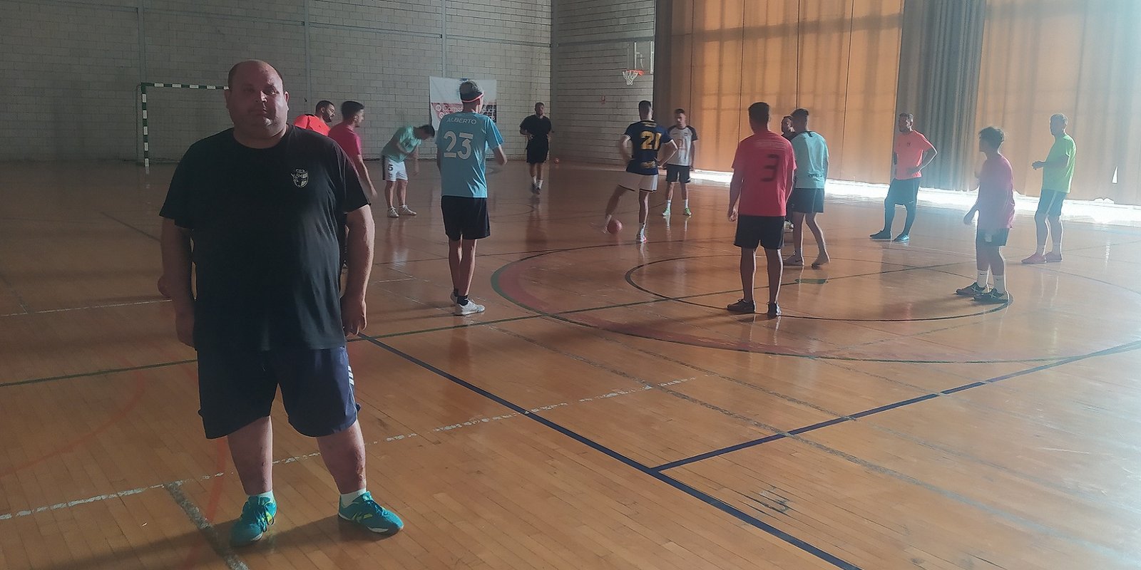 El menciano Luis Lama toma el relevo de José Antonio Chacón al frente del banquillo del Atlético Baenense FS