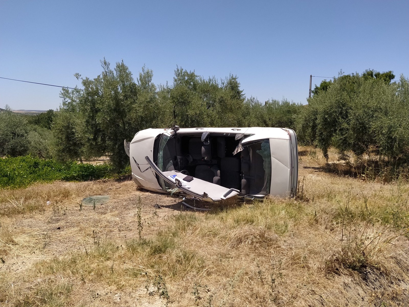 Un conductor resulta herido grave al salirse de la carretera A-3125