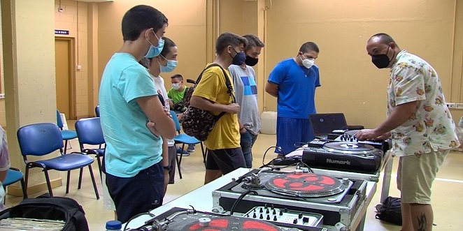 Concluye con éxito el último curso de DJ organizado por Juventud