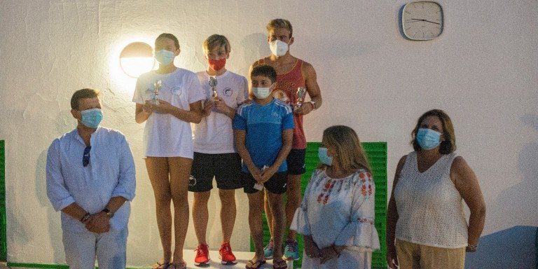 La XXIX edición de las 12 Horas de Natación se cierra con el triunfo del equipo ‘Swin Fitness’