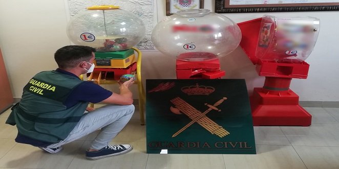 La Guardia Civil detiene en Baena a dos personas por varios delitos contra la propiedad