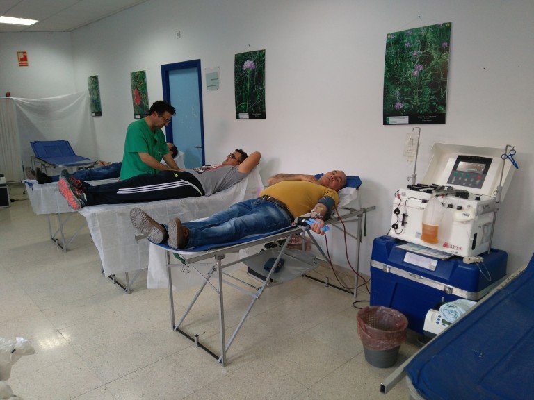 El Centro de Salud de Baena acoge la tercera colecta de sangre del año con un llamamiento especial a la donación
