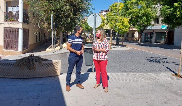 El PSOE denuncia que la “dejadez” del equipo de gobierno está llevando “a la ruina” al comercio de Baena