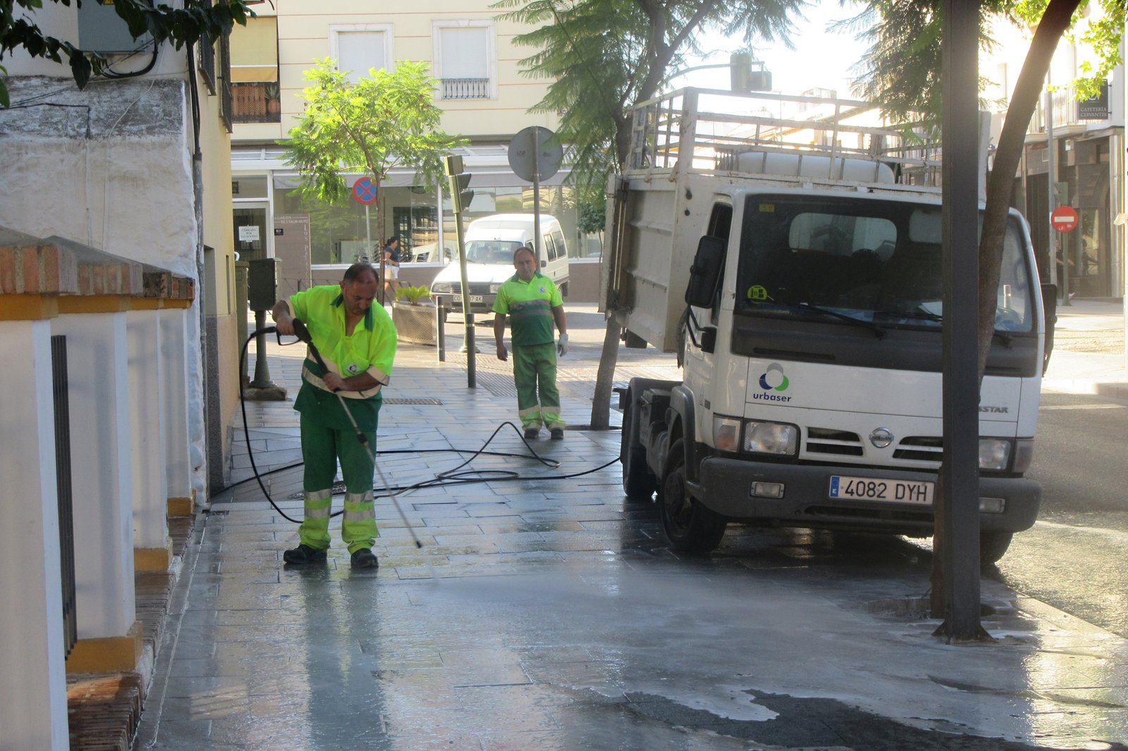 CTA denuncia que los incumplimientos del contrato de limpieza viaria en Baena pueden afectar a la ciudadanía