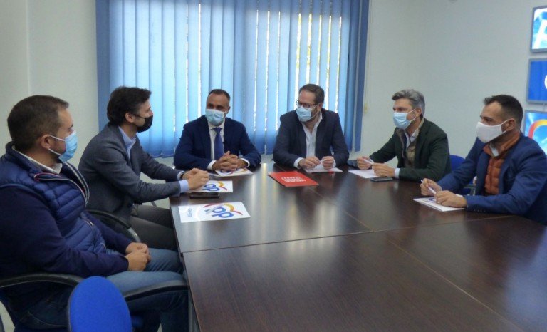 El PP de Córdoba y de Granada suma esfuerzos para reclamar al Gobierno la conversión en autovía de la N-432