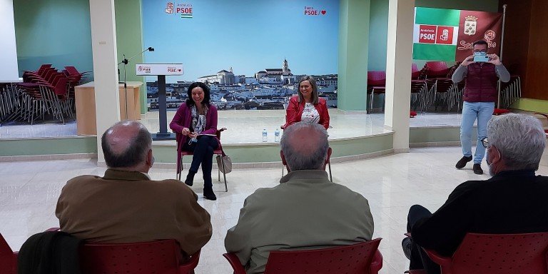 Crespín defiende en Baena un PSOE “fuerte y unido” para “conseguir transformar la sociedad”