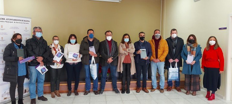 El Consistorio reparte un total de 100 tablet a los centros educativos gracias al Plan Córdoba 15