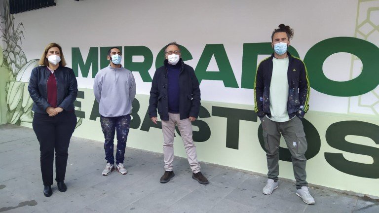 El mercado de abastos de Baena presenta una nueva imagen exterior