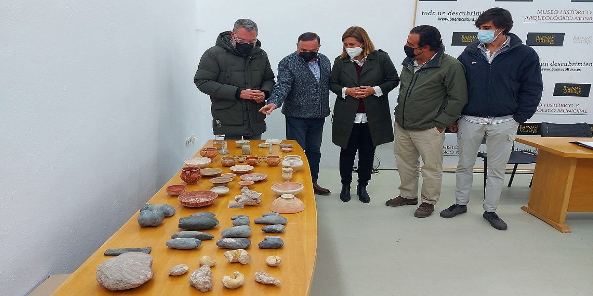 La familia Bellón dona al Museo Histórico de Baena un total de 153 piezas arqueológicas