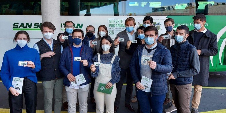 Más de 1.550 jóvenes cordobeses ya han solicitado la Tarjeta Joven de Transporte de Andalucía