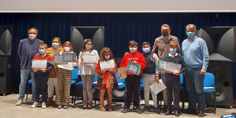 Ayuntamiento y Agrupación de Cofradías entregan los premios del concurso escolar “Baena es Semana Santa”