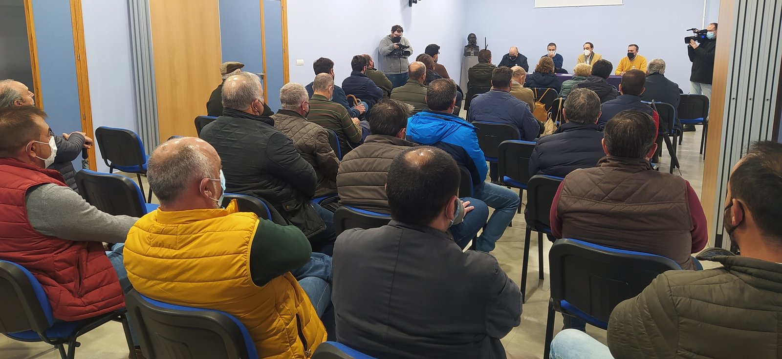 Los regantes reclaman una apuesta por el sector agrario para garantizar la economía de los pueblos