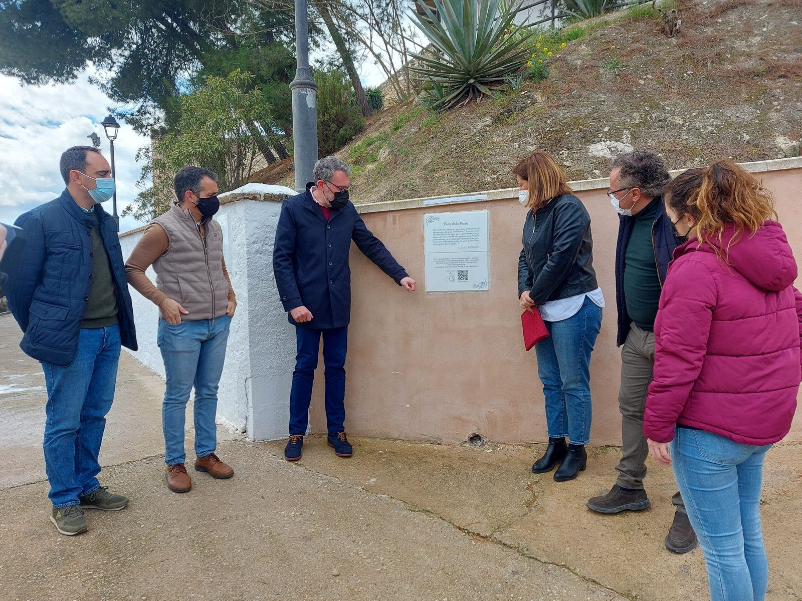 El Consistorio inaugura el Paseo de los Poetas junto a la Casa de la Cultura de Baena