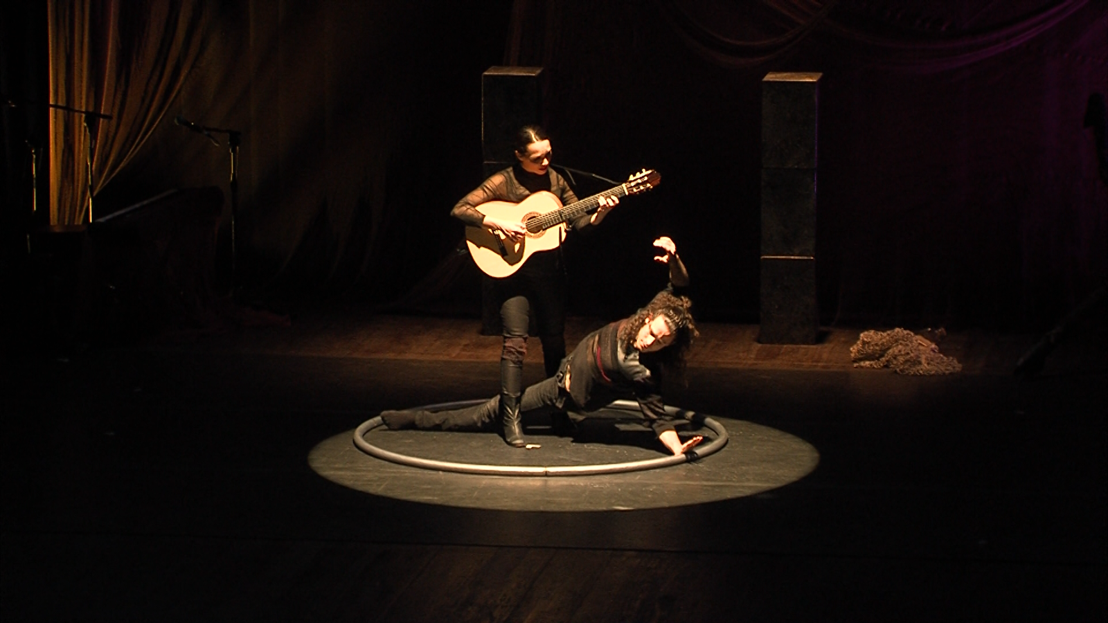 La Red Andaluza de Teatros Públicos trae a Baena el espectáculo ‘Órbita’