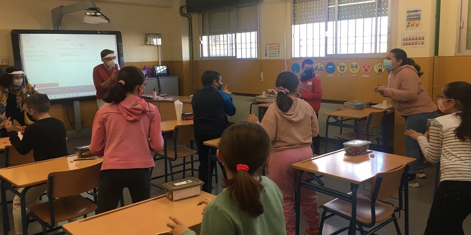 Educación envía a los centros docentes instrucciones sobre el uso de las mascarillas tras la modificación del Gobierno central