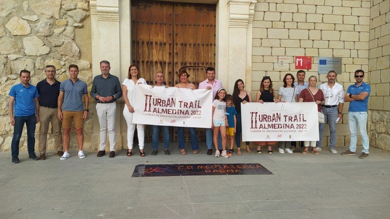 El Club Media Legua presenta el II Urban-Trail Almedina a beneficio de la Junta Local de la AECC