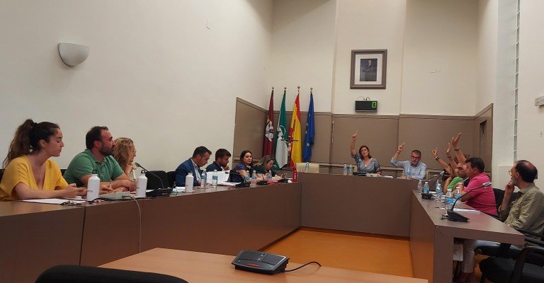 El Pleno de Baena adjudica a Urbaser-Prode el servicio de limpieza viaria por un importe de 5,8 millones de euros