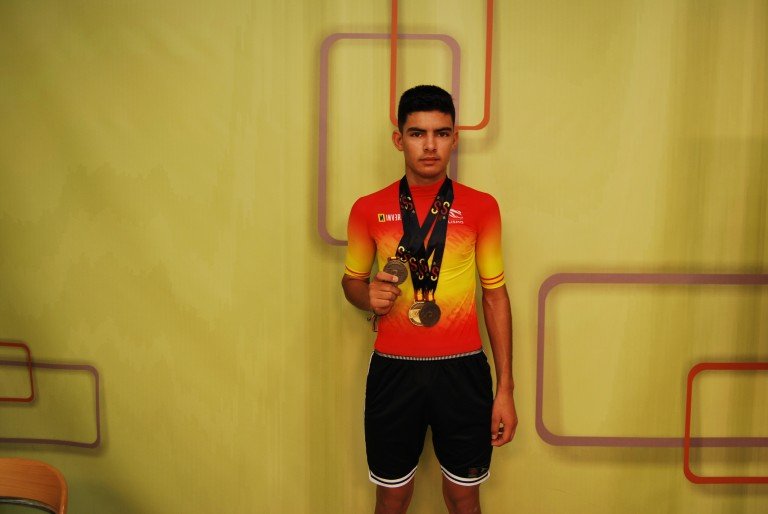 El ciclismo baenense ya tiene un nuevo campeón de España, Carlos Tienda Bernabeu