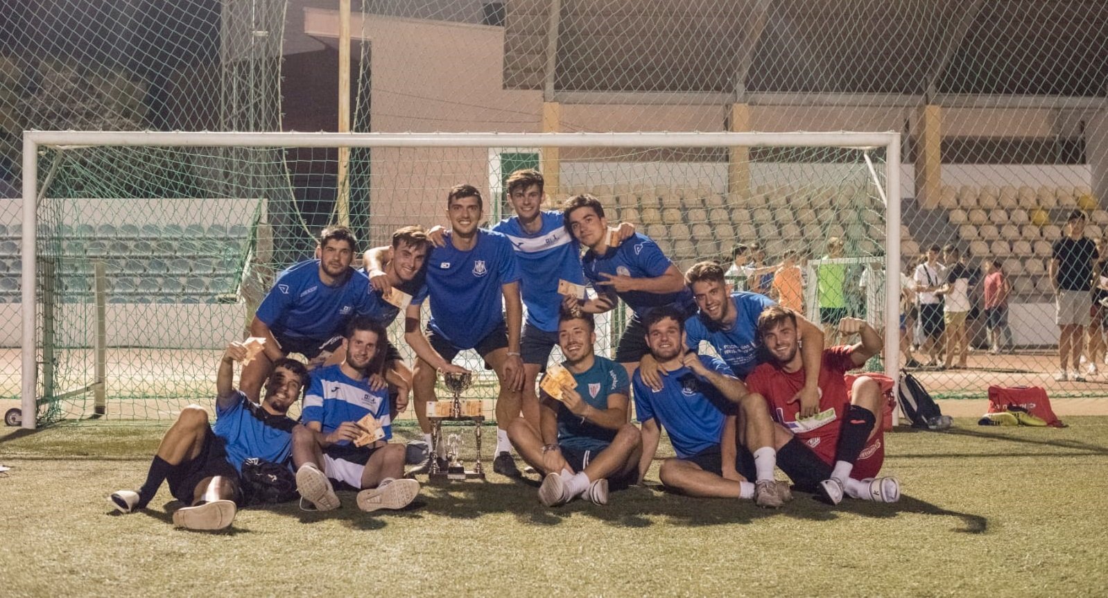 El equipo lucentino de ‘Los retirados’ consigue la victoria en el I Maratón de Fútbol-7 ‘Leona de Baena’