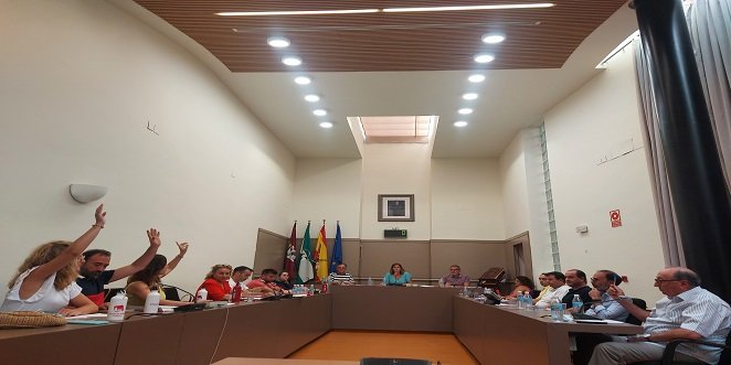 El Pleno de Baena aprueba la cuenta general de 2021 en la que se han dejado de invertir 8,3 millones de euros