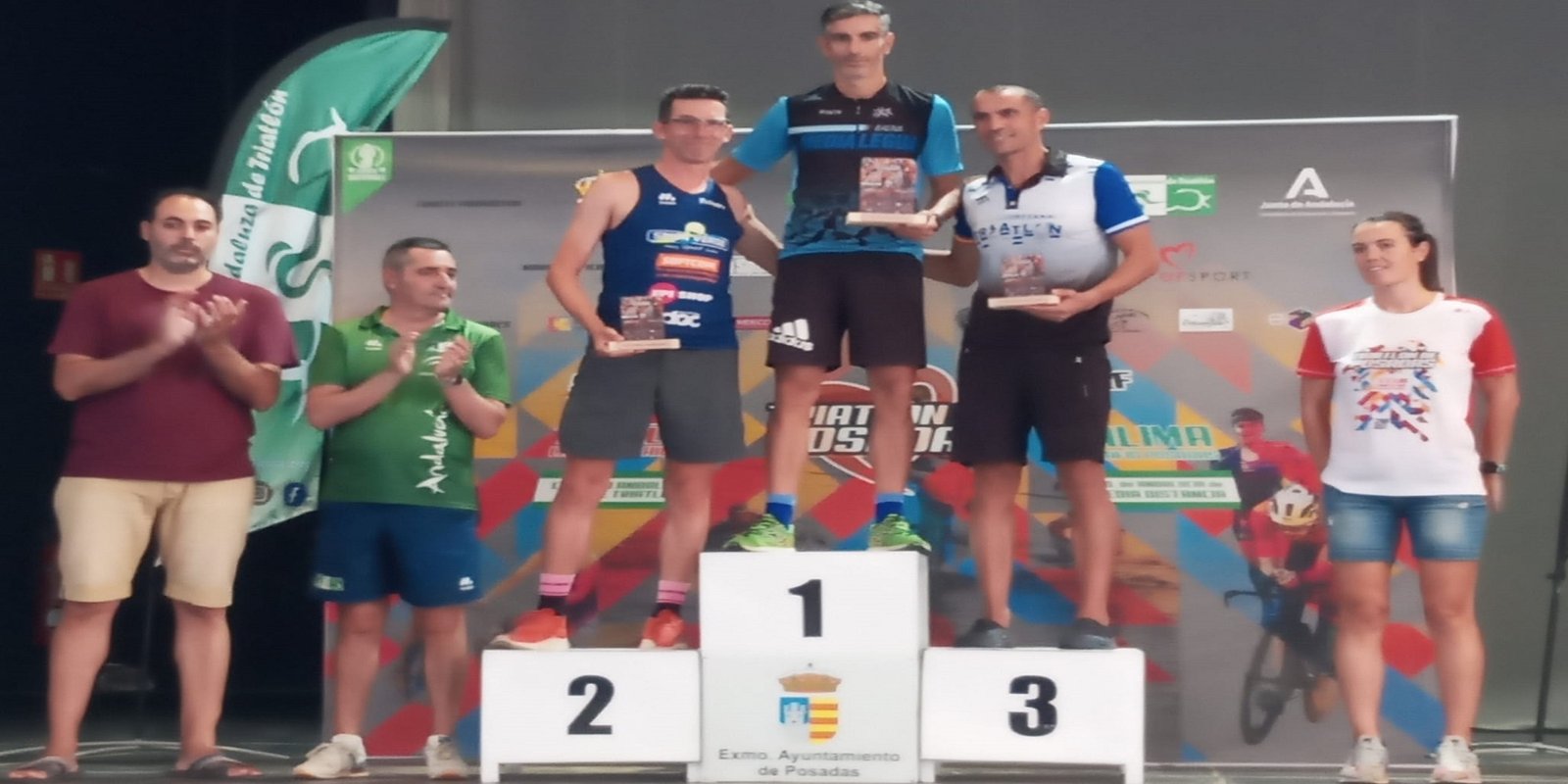 El ‘medialegua’ Mario Delgado se proclama campeón de la categoría Veteranos 1 en el Triatlón ‘Califas de Hierro’ de Posadas